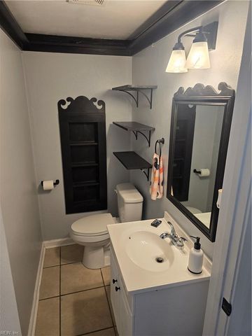 729 Pocahontas PL, Hampton, VA 23661