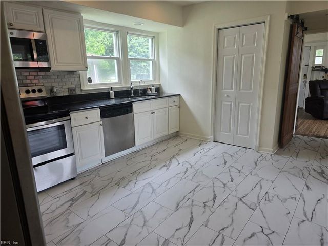 729 Pocahontas PL, Hampton, VA 23661
