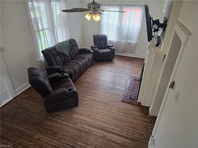 729 Pocahontas PL, Hampton, VA 23661