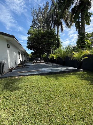 15700 N Miami Ave, Miami, FL 33169