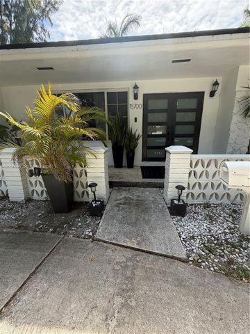 15700 N Miami Ave, Miami, FL 33169