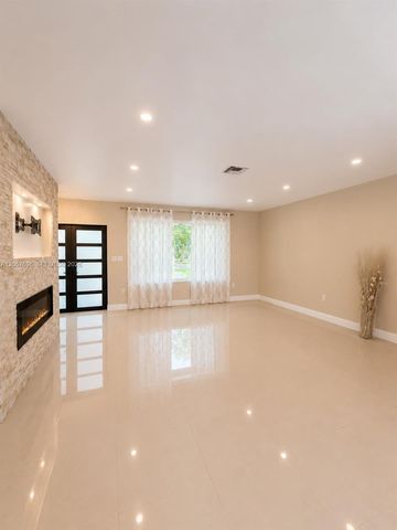 15700 N Miami Ave, Miami, FL 33169