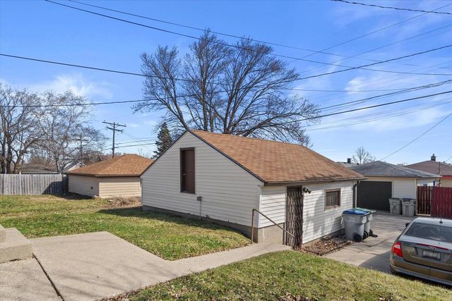 4224 N 67th STREET, Milwaukee, WI 53216