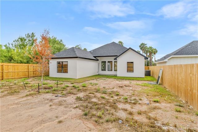 608 N Kika De La Garza Boulevard, La Joya, TX 78560