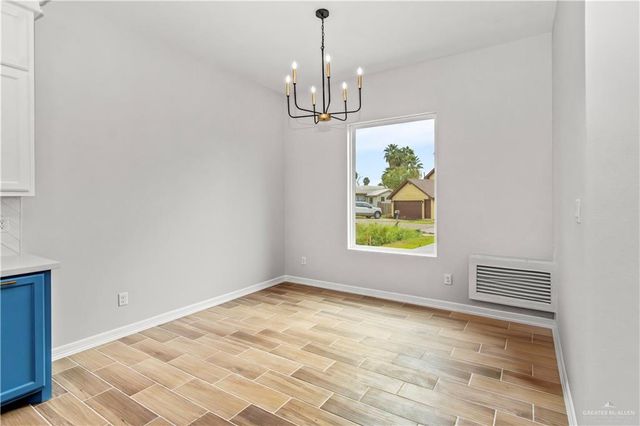 608 N Kika De La Garza Boulevard, La Joya, TX 78560