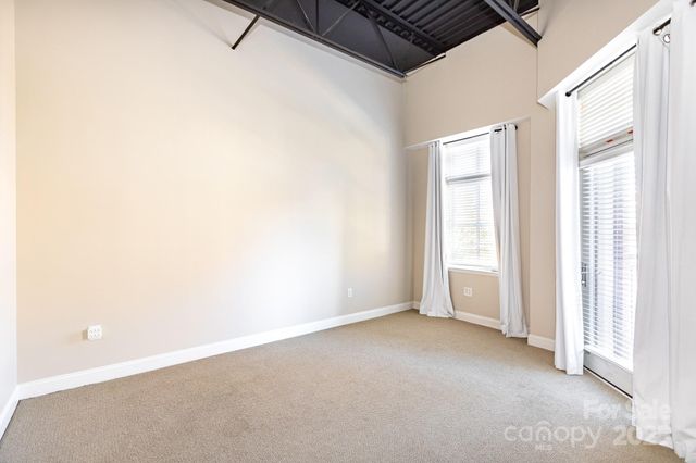 3920 Sharon Road, Charlotte, NC 28211