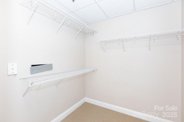 3920 Sharon Road, Charlotte, NC 28211