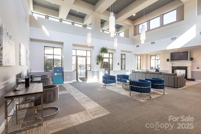 3920 Sharon Road, Charlotte, NC 28211