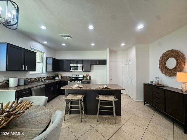 2132 N 77TH Drive, Phoenix, AZ 85035