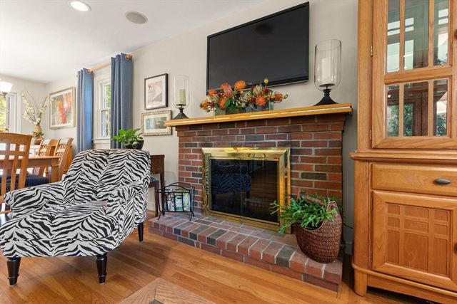 114 South St, Stoughton, MA 02072