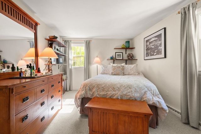 114 South St, Stoughton, MA 02072