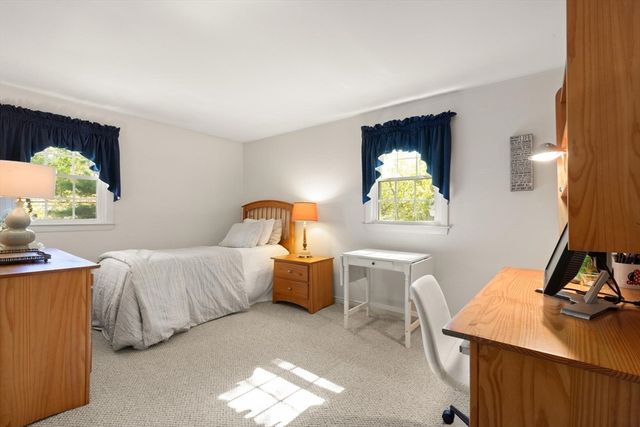 114 South St, Stoughton, MA 02072