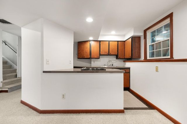 114 South St, Stoughton, MA 02072