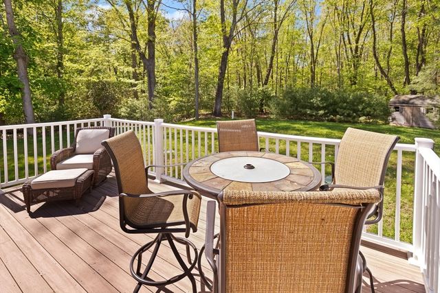 114 South St, Stoughton, MA 02072