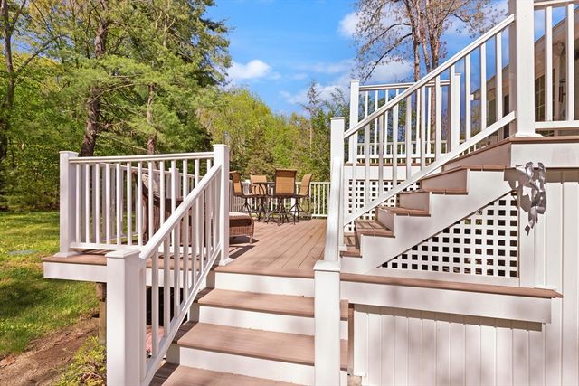 114 South St, Stoughton, MA 02072