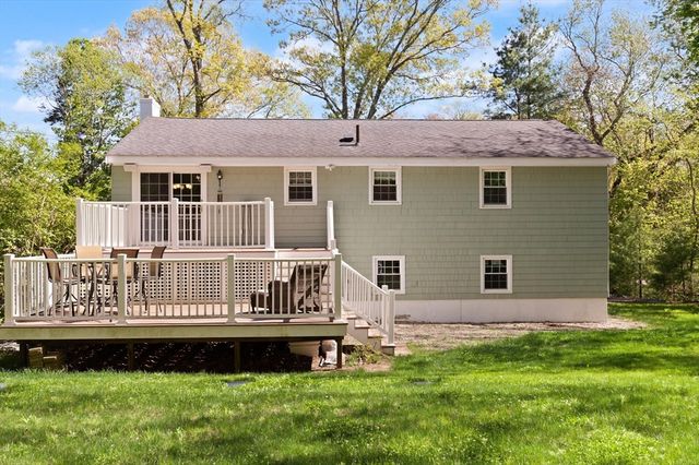 114 South St, Stoughton, MA 02072