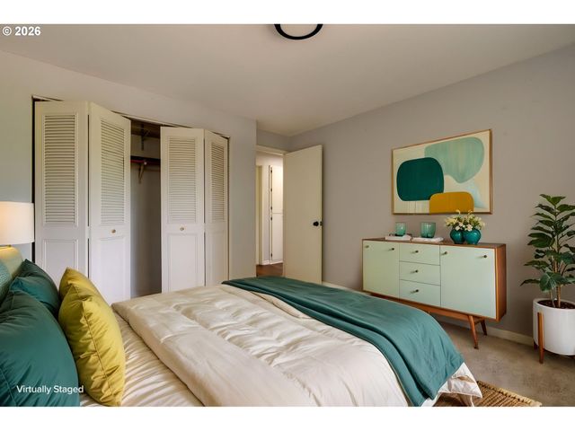 1020 WINDEMERE Dr Nw, Salem, OR 97304