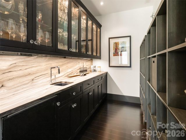 32 Brookline Drive, Asheville, NC 28803