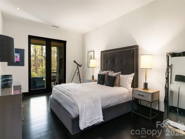 32 Brookline Drive, Asheville, NC 28803