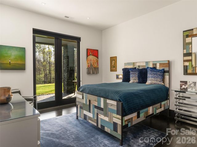 32 Brookline Drive, Asheville, NC 28803