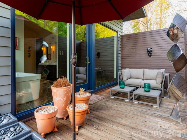 32 Brookline Drive, Asheville, NC 28803