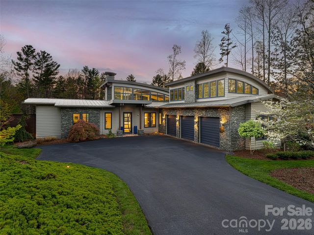32 Brookline Drive, Asheville, NC 28803