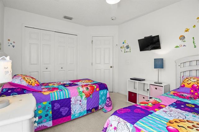 936 LAKE BERKLEY DRIVE, Kissimmee, FL 34746