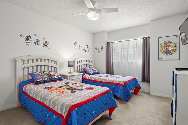 936 LAKE BERKLEY DRIVE, Kissimmee, FL 34746