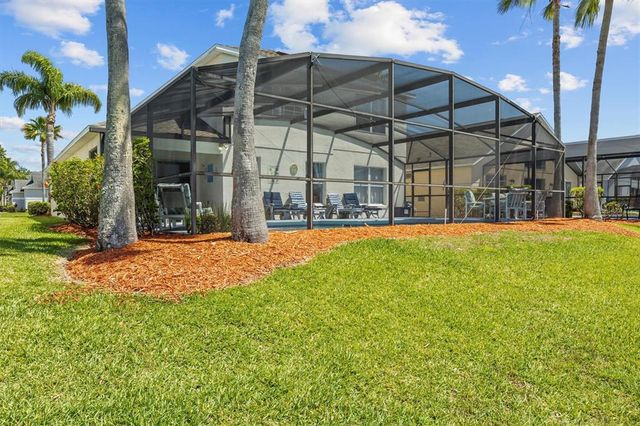 936 LAKE BERKLEY DRIVE, Kissimmee, FL 34746