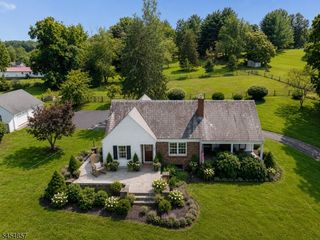 208 Race St, Alexandria Twp., NJ 08867