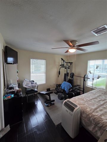 5811 Eastwood Street, Houston, TX 77021