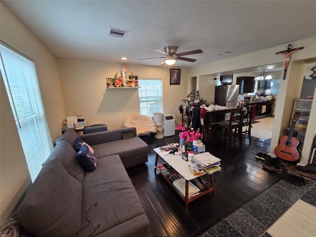 5811 Eastwood Street, Houston, TX 77021