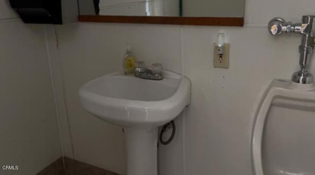 57376 Ca-127, Baker, CA 92309