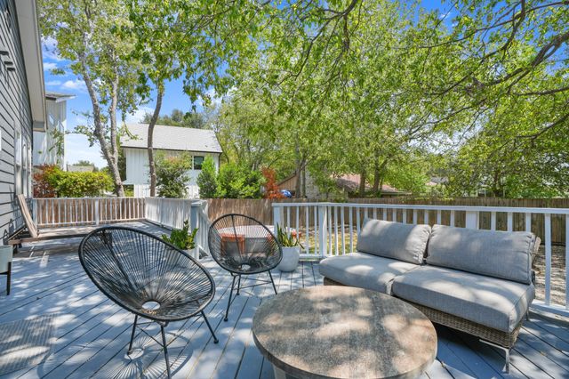 2501 Del Curto RD, Austin, TX 78704