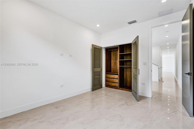 2887 SW 33rd Ave 2887, Miami, FL 33133