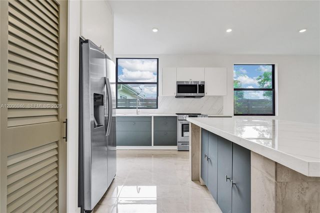 2887 SW 33rd Ave 2887, Miami, FL 33133