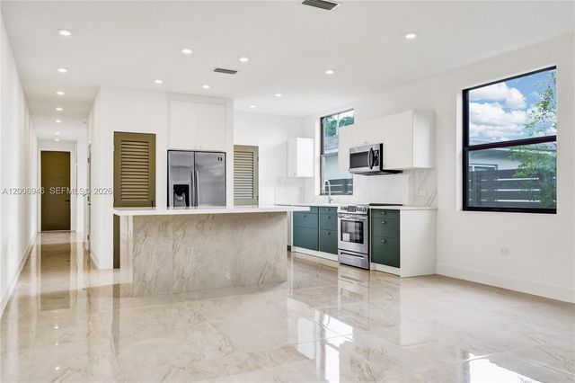 2887 SW 33rd Ave 2887, Miami, FL 33133