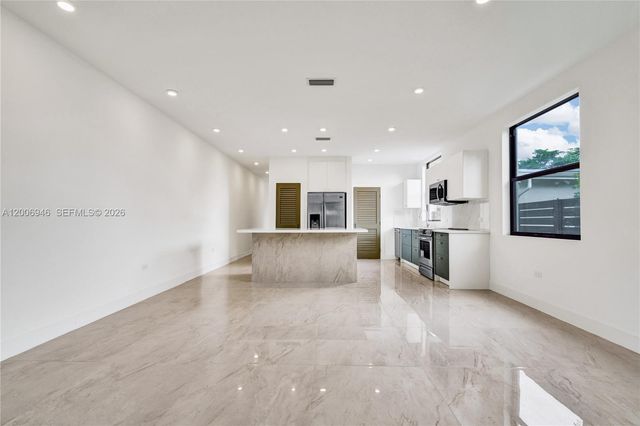 2887 SW 33rd Ave 2887, Miami, FL 33133