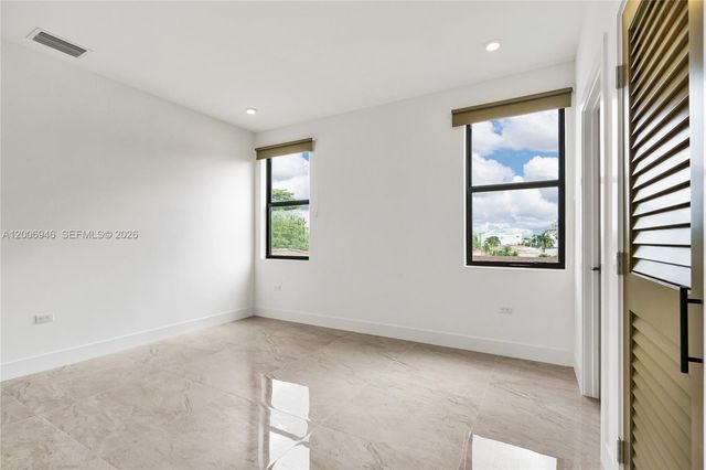 2887 SW 33rd Ave 2887, Miami, FL 33133