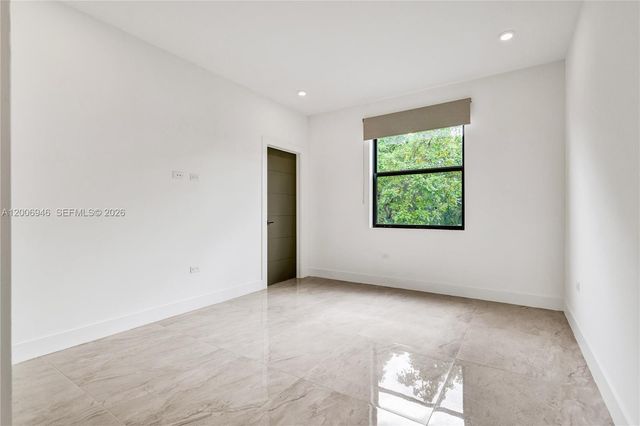 2887 SW 33rd Ave 2887, Miami, FL 33133