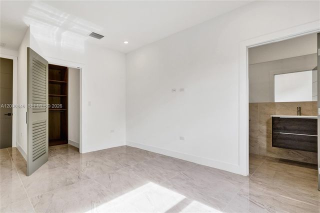 2887 SW 33rd Ave 2887, Miami, FL 33133