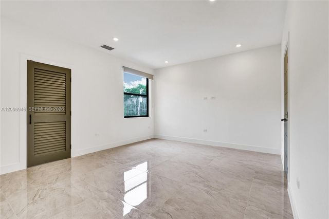 2887 SW 33rd Ave 2887, Miami, FL 33133