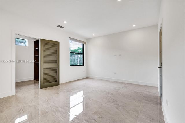 2887 SW 33rd Ave 2887, Miami, FL 33133