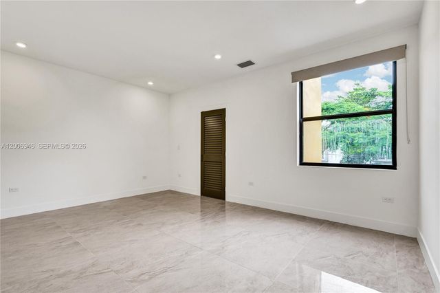 2887 SW 33rd Ave 2887, Miami, FL 33133