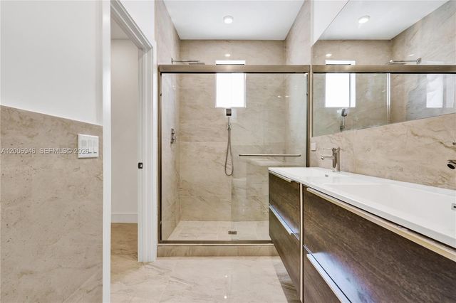 2887 SW 33rd Ave 2887, Miami, FL 33133