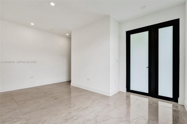 2887 SW 33rd Ave 2887, Miami, FL 33133