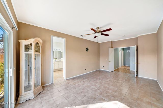 1732 Holguin Street, Lancaster, CA 93534