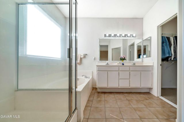 1732 Holguin Street, Lancaster, CA 93534