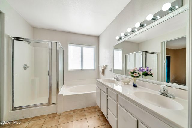 1732 Holguin Street, Lancaster, CA 93534