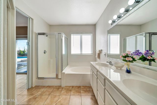 1732 Holguin Street, Lancaster, CA 93534